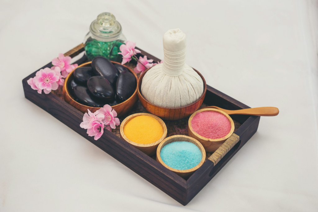This photo shows black stones in a black tray